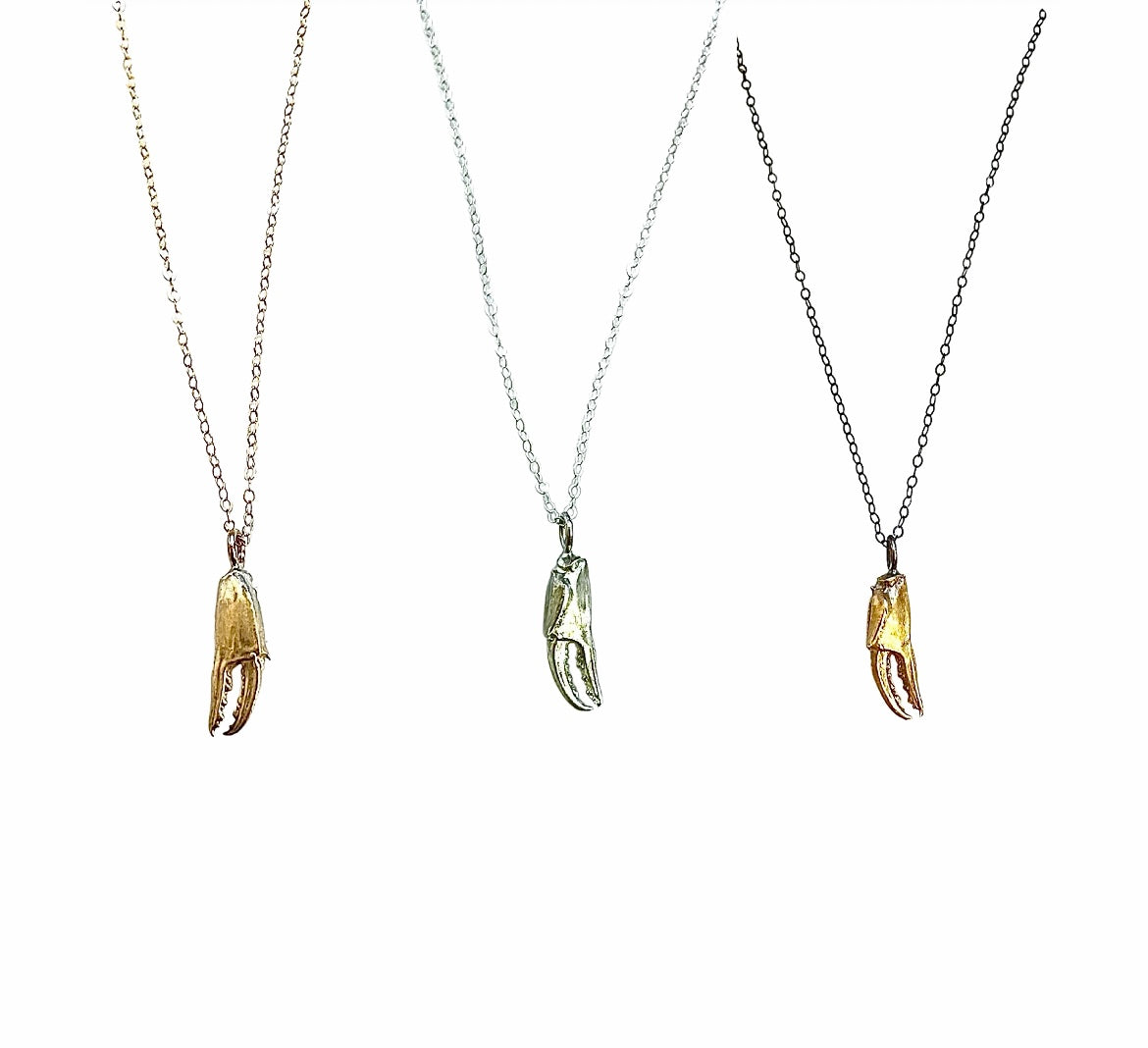 Lil crab claw necklace in gold